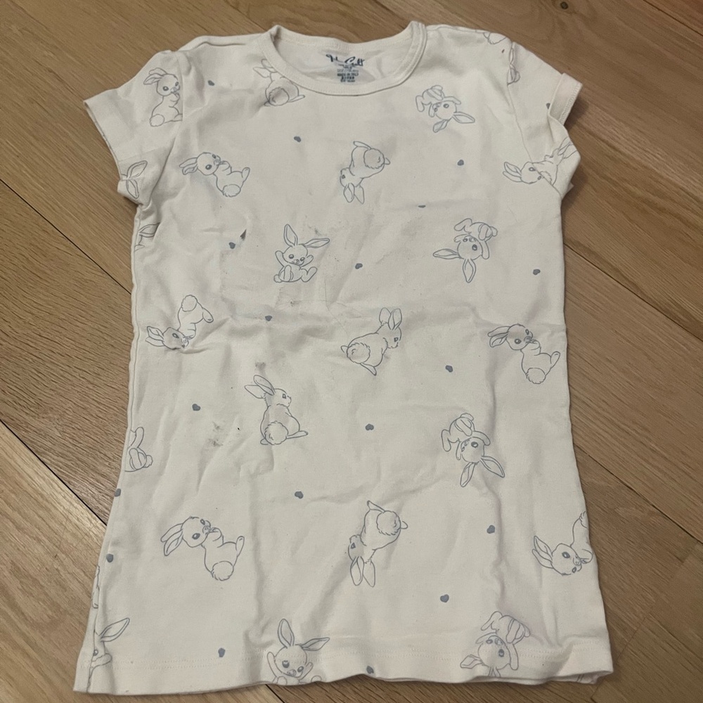 Brandy Melville Cream Tee with Blue Graphics